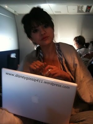 Selena Gomez rares RarepicturesofSelenaselenag3